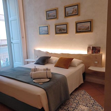 Domus Duomo B&B Napoli Exterior foto