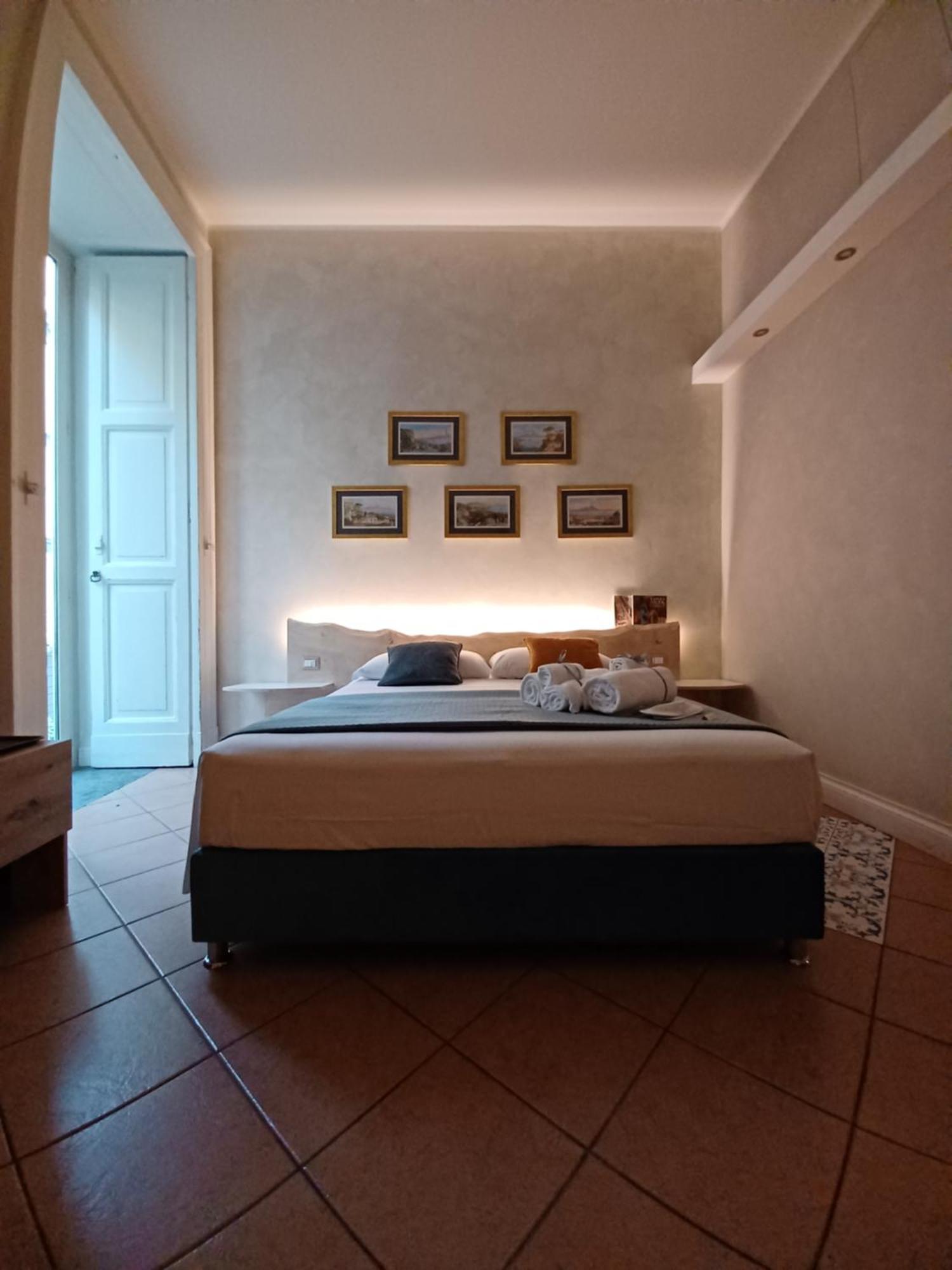 Domus Duomo B&B Napoli Exterior foto